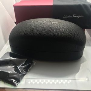 Salvatore ferragamo Sunglasses Accessories.